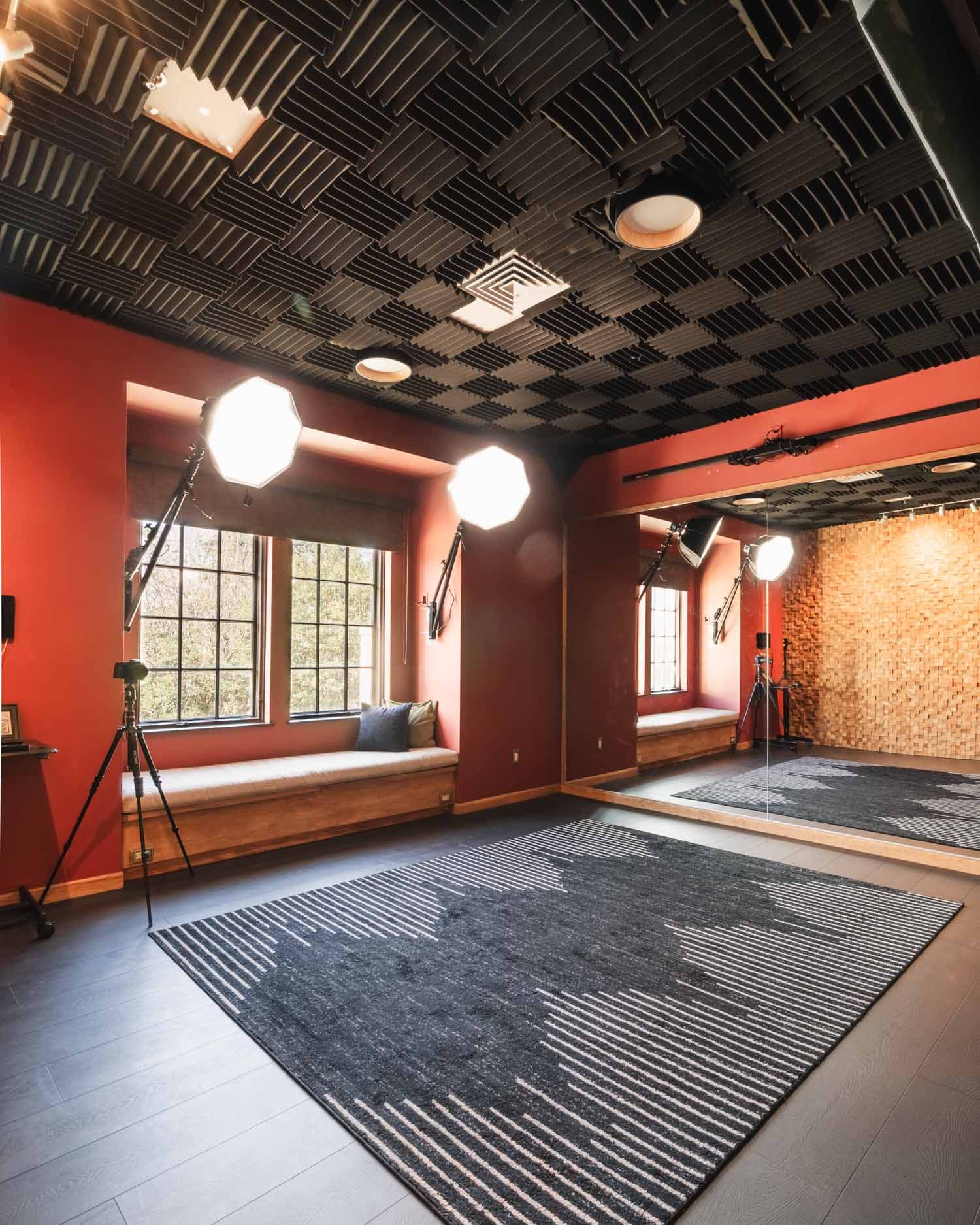 Feybl capture room